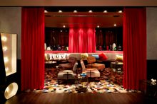 Gilt Lounge @ QT Sydney