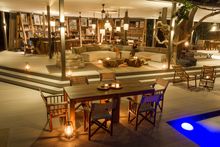 Aardvark Safaris, Chinzombo Camp 