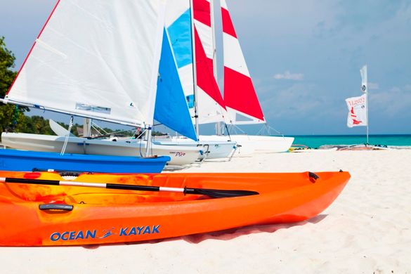 Aqua Sports and Fun - Sailing