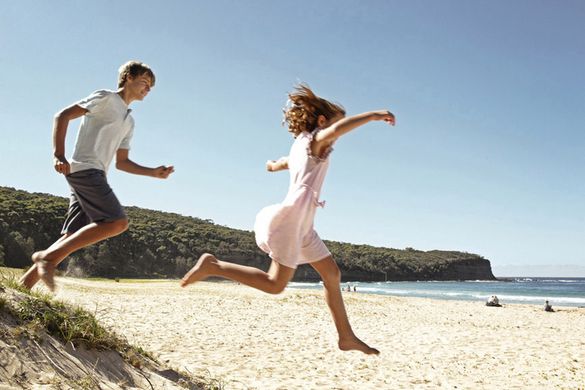 Tourism Australia targets families with new beach campaign