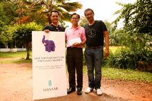 From left to right, Mr Urip N. Weidodo , Hotel Manager Hansar Samui; Mr Phonphol Phutikunbovorn from, Special Primary Education,