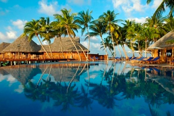 Vilu Reef Pool