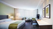 Traders Hotel Brisbane Deluxe King Room