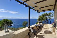 Pelagia Cottage