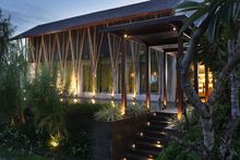 Taman Air Spa