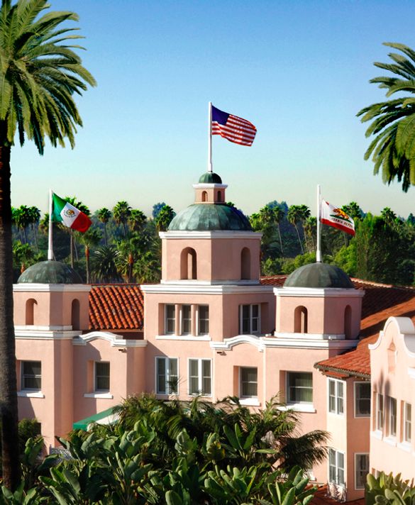 Beverly Hills Hotel Entrance