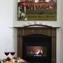 Robert Hall Winery touches are added to a deluxe spa room at the Paso Robles Inn.  Eighteen wineries were invited to infuse thei