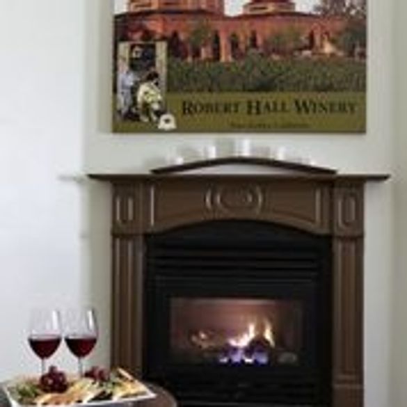 Robert Hall Winery touches are added to a deluxe spa room at the Paso Robles Inn.  Eighteen wineries were invited to infuse thei