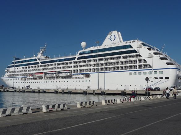 Greece 08, The Queen 007