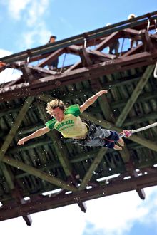 Kawarau Bridge Bungy 2013