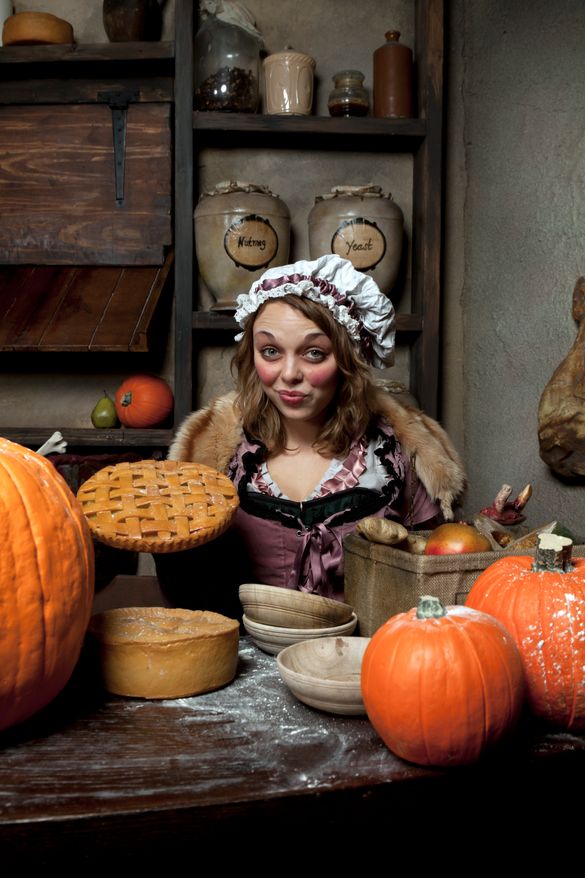 Mrs Lovett Welcomes Guests To Halloween At The London Dungeon - Portrait