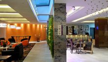Lounge and Bar area
