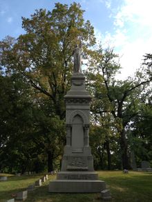 Schlitz Monument