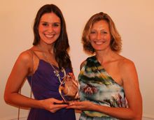 ASTW 2013 Writer of the Year Louise Southerden with Etihad Jessica Uhlmann
