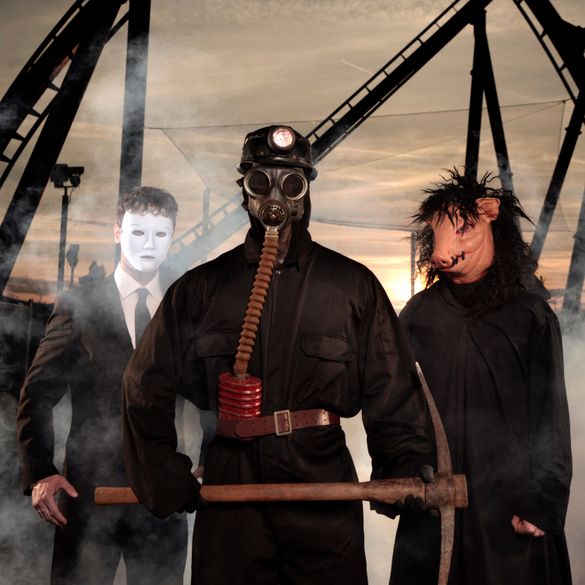 A Creature From The Cabin In The Woods, Harry Warden From My Bloody Valentine 3D And Pighead From SAW At THORPE PARK For Fright 