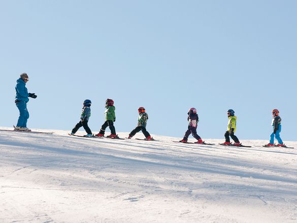Snowbizz Children\'s Ski School