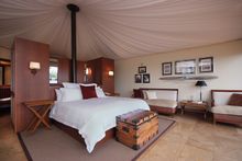 Longitude 131° Luxury Tent