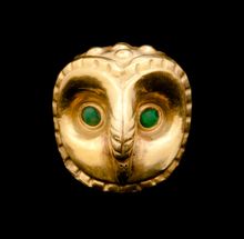 o	MOCHE culture, North coast 100–800 AD, Bead in the form of an owl’s head, Museo Tumbas Reales de Sipán, Lambayeque, © Photogra