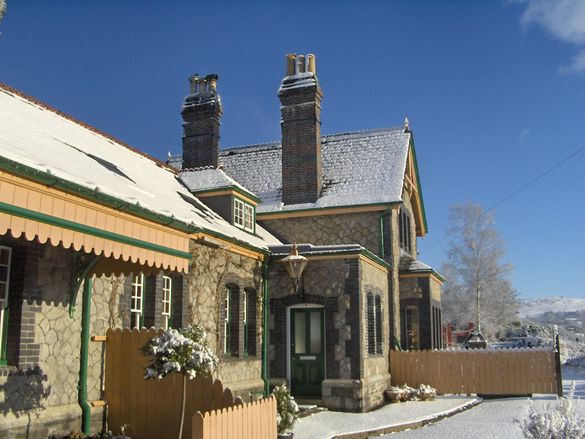 The Porters Office, a swish holiday cottage set within a charming former Victorian railway station, is the latest property of di