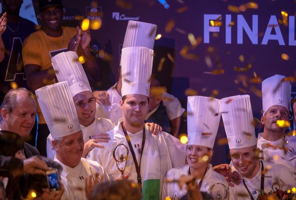 EPICURE'S Deniz Karaca - front row, right