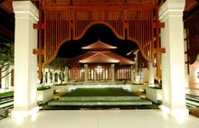 Courtyard at Anantara Angkor Resort and Spa 