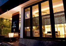 L Hotel Exterior      