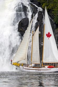 Schooner Maple Leaf on Great Bear Rainforest (inside passage) cruise