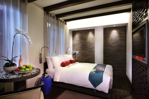 Amoy - Deluxe Double Room