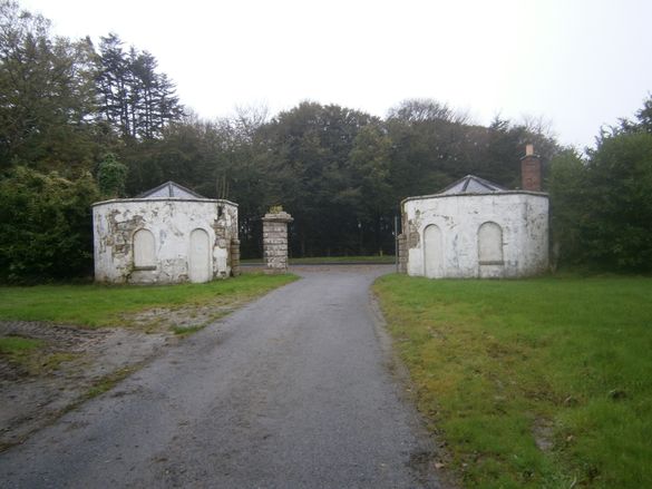 Trelowarren Lodges 