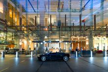 HiltonSydney_Driveway