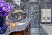 S.S Bon Voyage Bathroom