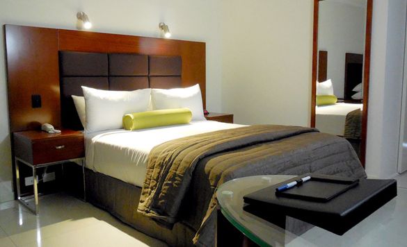 Queen Room: BEST WESTERN Casula Motor Inn