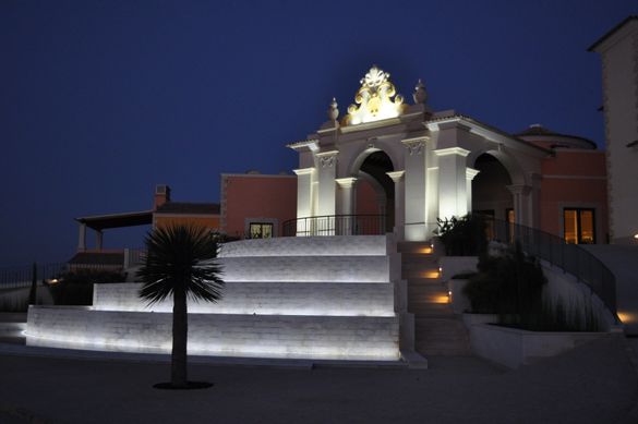 Cascade Hotel Entrance Night