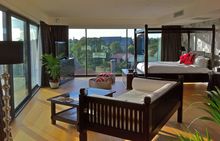 The Varsity Hotel & Spa   
