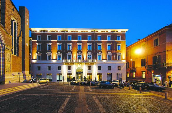 Due Torre Hotel In The Romantic Heart Of Verona