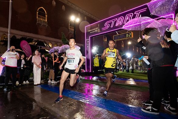 Photo caption: Light The Night Run, which took place at The Parisian Macao's Eiffel Tower, was the highlight of a family fun and fitness weekend which supported Macau IC2 Association and Caritas Macau.