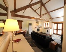 Old Dairy And Cider Barn, North Devon, Near Chulmleigh