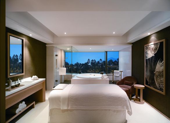 Melo Spa harbour view suite at Hyatt Sha Tin
