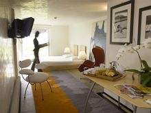 Le Saint-James Bedroom