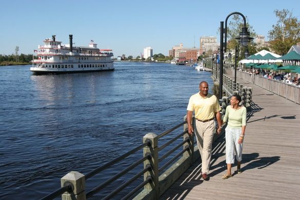 Wilmington, North Carolina\'s Historic River District 