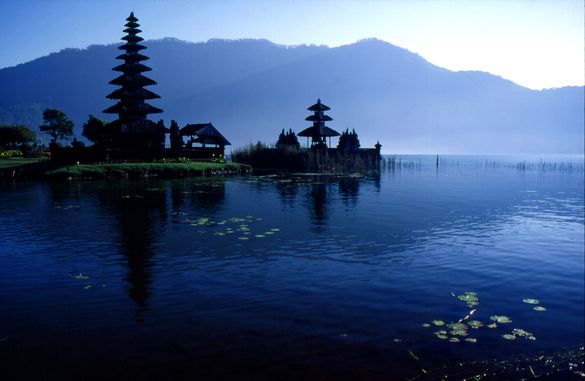 Indonesia - Lake Bratan