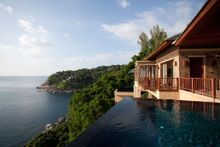  Cliff Villas Pool - Luxury soars to new heights at Phuket�s stylish new Paresa