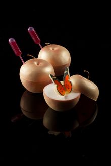 Apple of Love from COCO’s Limited Collection of Valentine’s Goodies