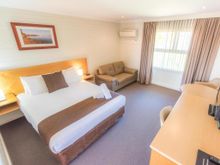 Hospitality Carnarvon SureStay Collection by Best Western