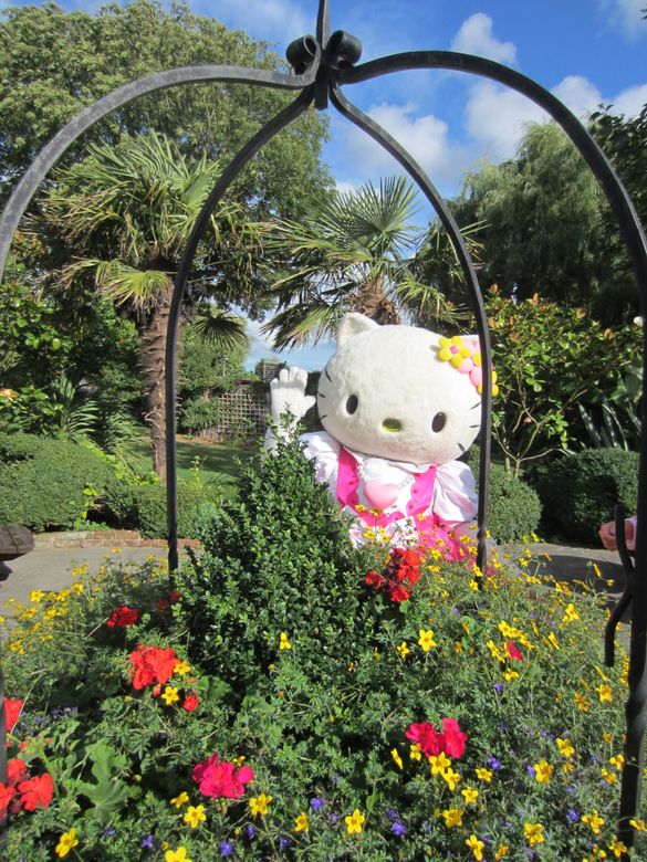 Hello Kitty At Drusillas Park 