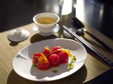 Yellow_Pot_Chilled_Organic_Vine-ripened_Tomatoes
