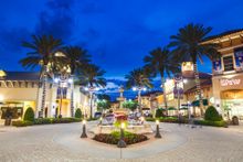 Beyond the beautiful beaches of Florida’s Emerald Coast visitors discover excellent shopping, including Destin Commons – an open-air mall that’s an inspiring locale for shopping and entertainment.