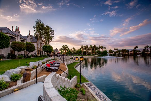 Chateau Lake La Quinta