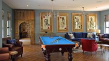 Latitude 0° - Games Room
