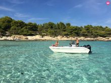 Grandparents can treat their grandchildren to a ‘skip-gen’ sailing break this summer